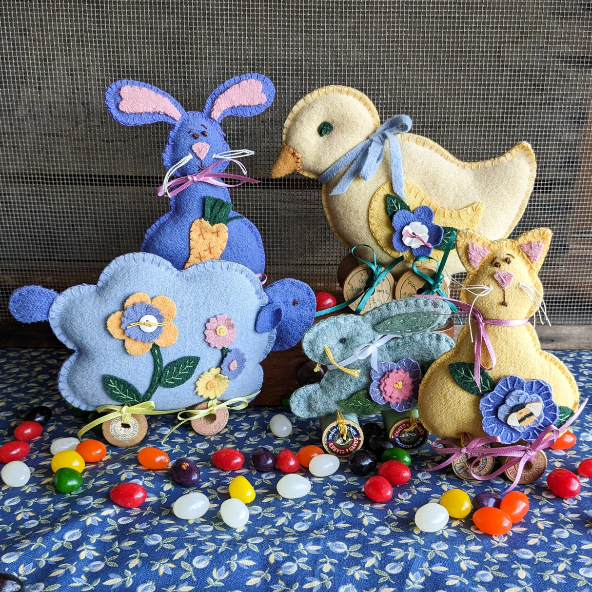 Bird Brain-Spool Critters Wool Applique Pattern