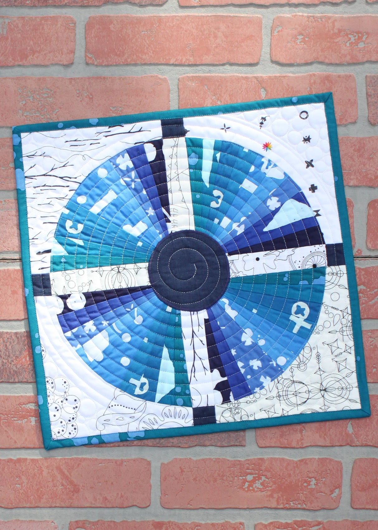 Mini Piccadilly Circle Quilt Pattern by Sassafras Lane Designs