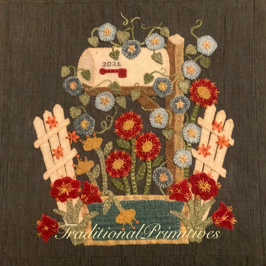 Special Delivery Block Wool Applique Pattern by Traditional Primitives