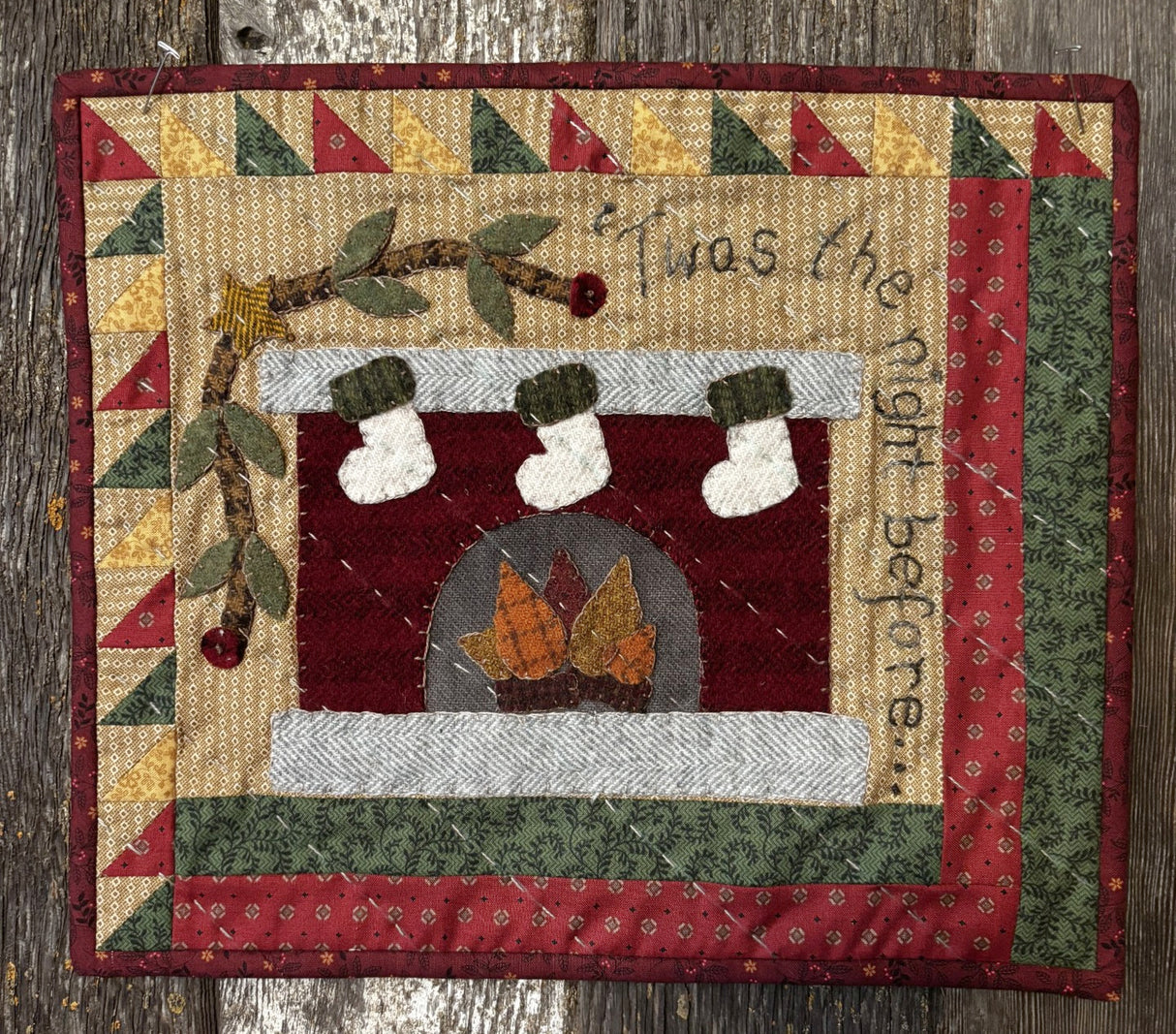 Snugg-let 'Twas the Night Downloadable Pattern by Snuggles Quilts