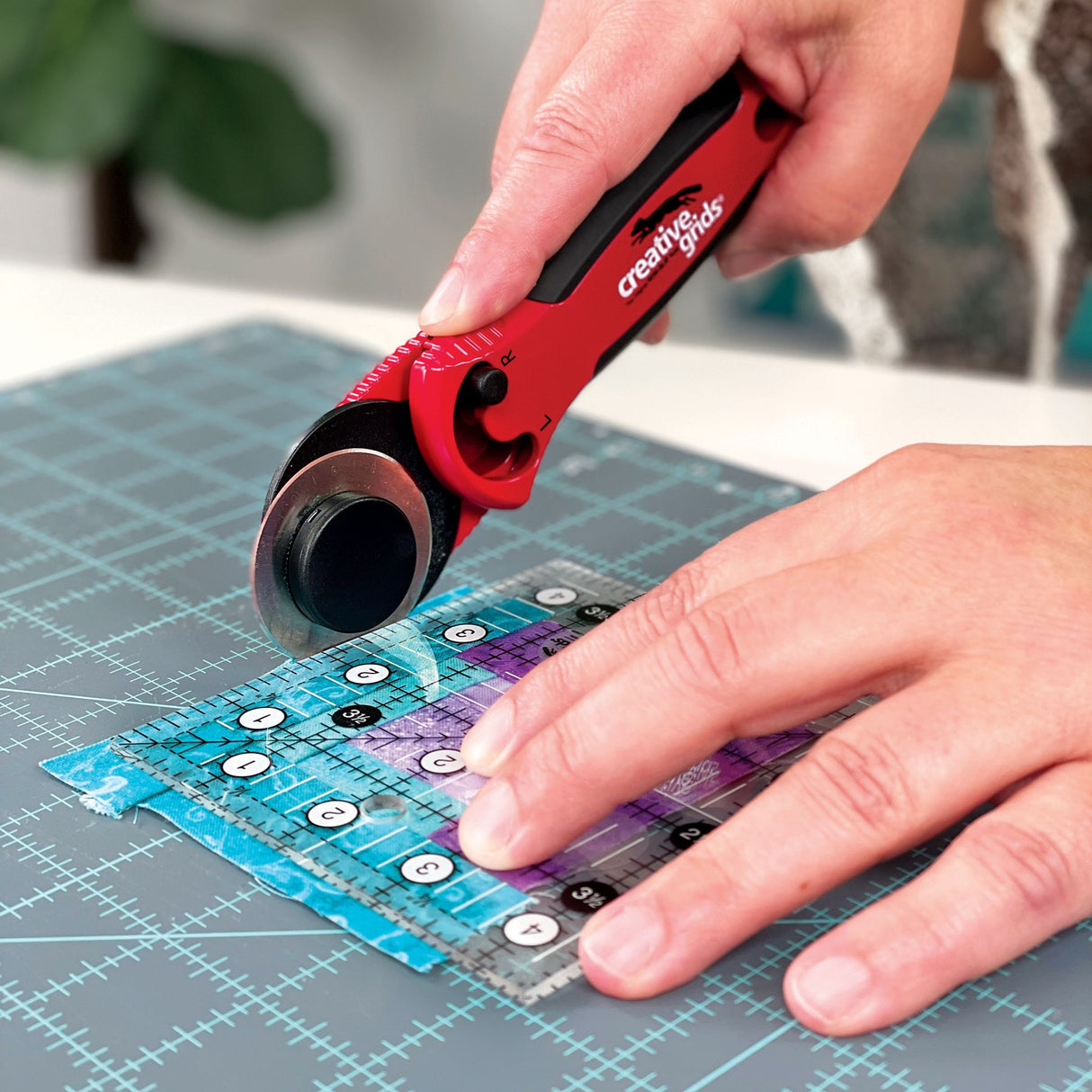 Creative Grids 45mm Rotary Cutter with EVA Case by Creative Grids Ruler