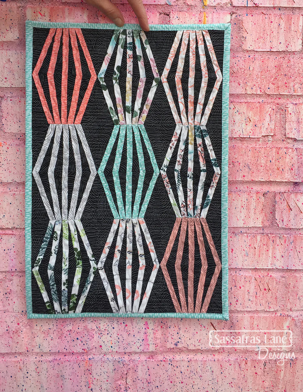 Mini Lantern Lane Quilt Pattern by Sassafras Lane Designs