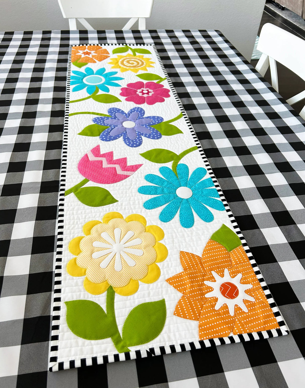 Flower Garden Table Runner Downloadable Pattern