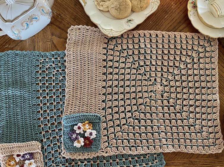Two Stitch Placemat Downloadable Pattern by Kristen Clay