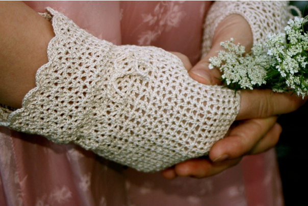 Queen Anne’s Lace Gloves Downloadable Pattern by Kristen Clay