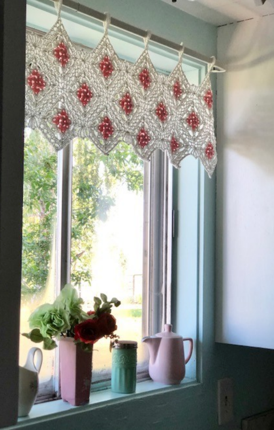 Petals on Point Valance Downloadable Pattern by Kristen Clay