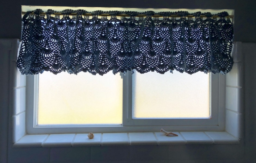 Island Breeze Valance Downloadable Pattern by Kristen Clay