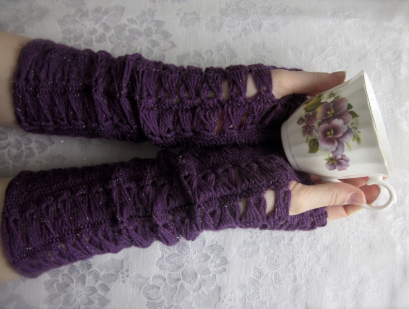 Glimmer Gauntlets Downloadable Pattern by Kristen Clay