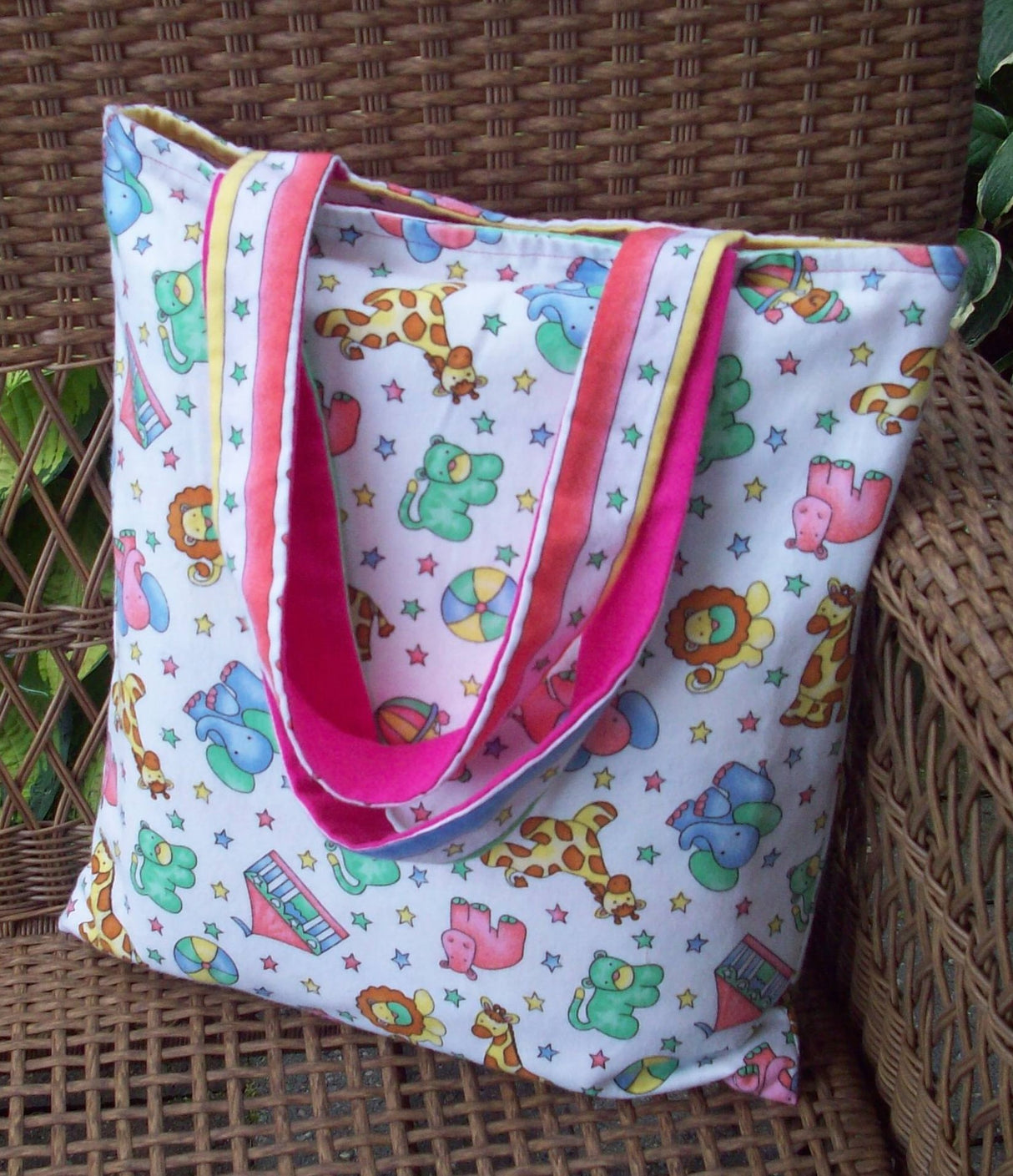 Baby Blanket & Reversible Tote Pattern by Alison Vandertang