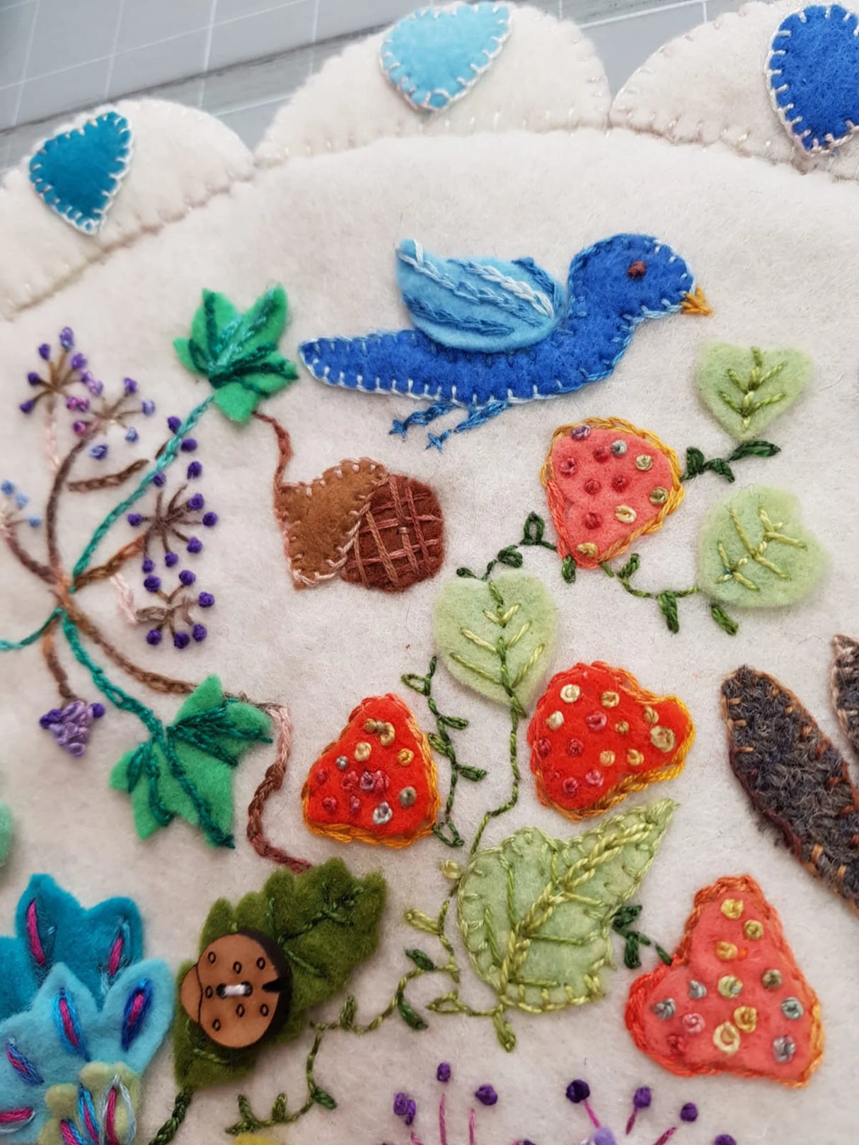 Back of the Wild Flower Frolics Downloadable Pattern by Pams Penny Rugs