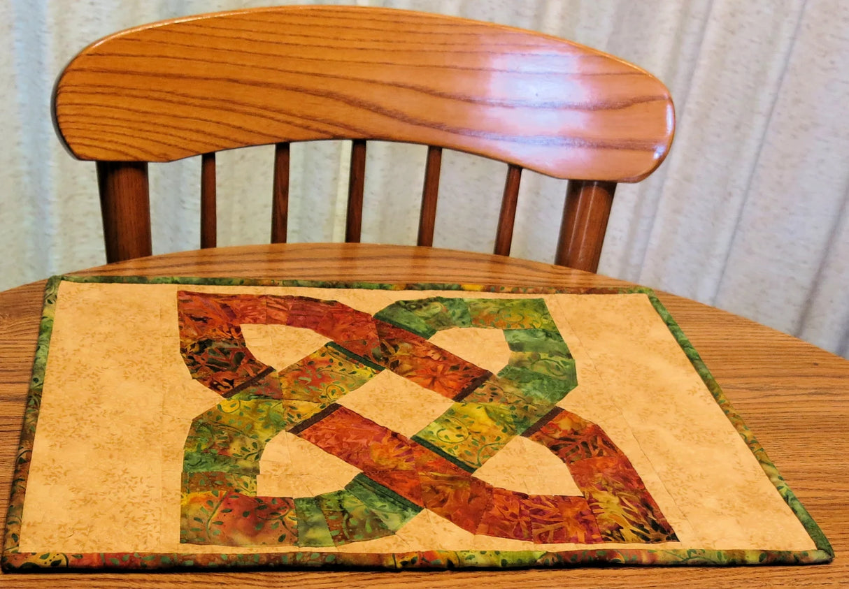 Double Loop Table Set Downloadable Pattern by Mary Ann Sprague