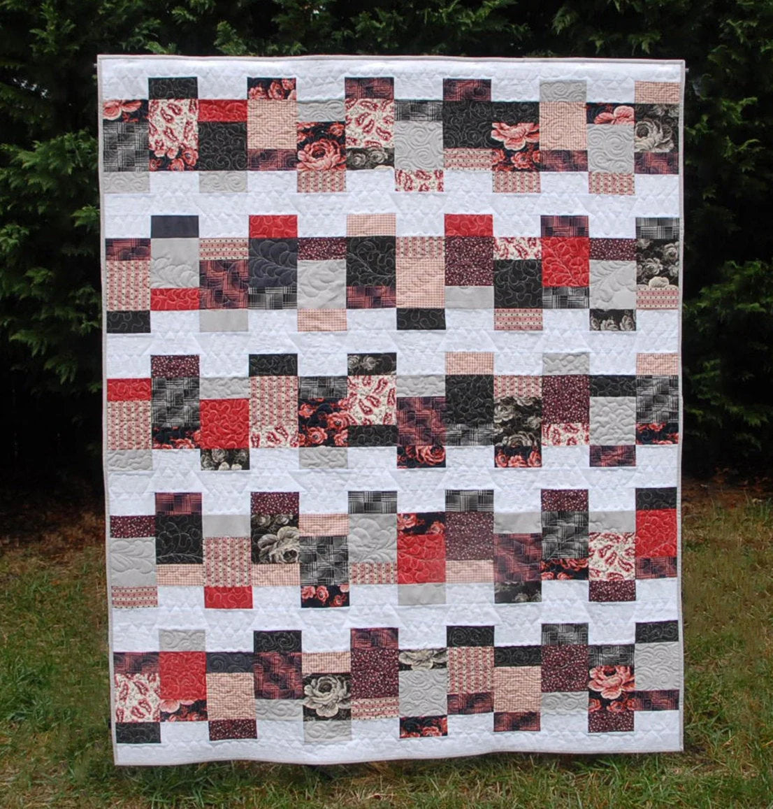 Looking Glass Quilt Pattern by Meadow Mist Designs
