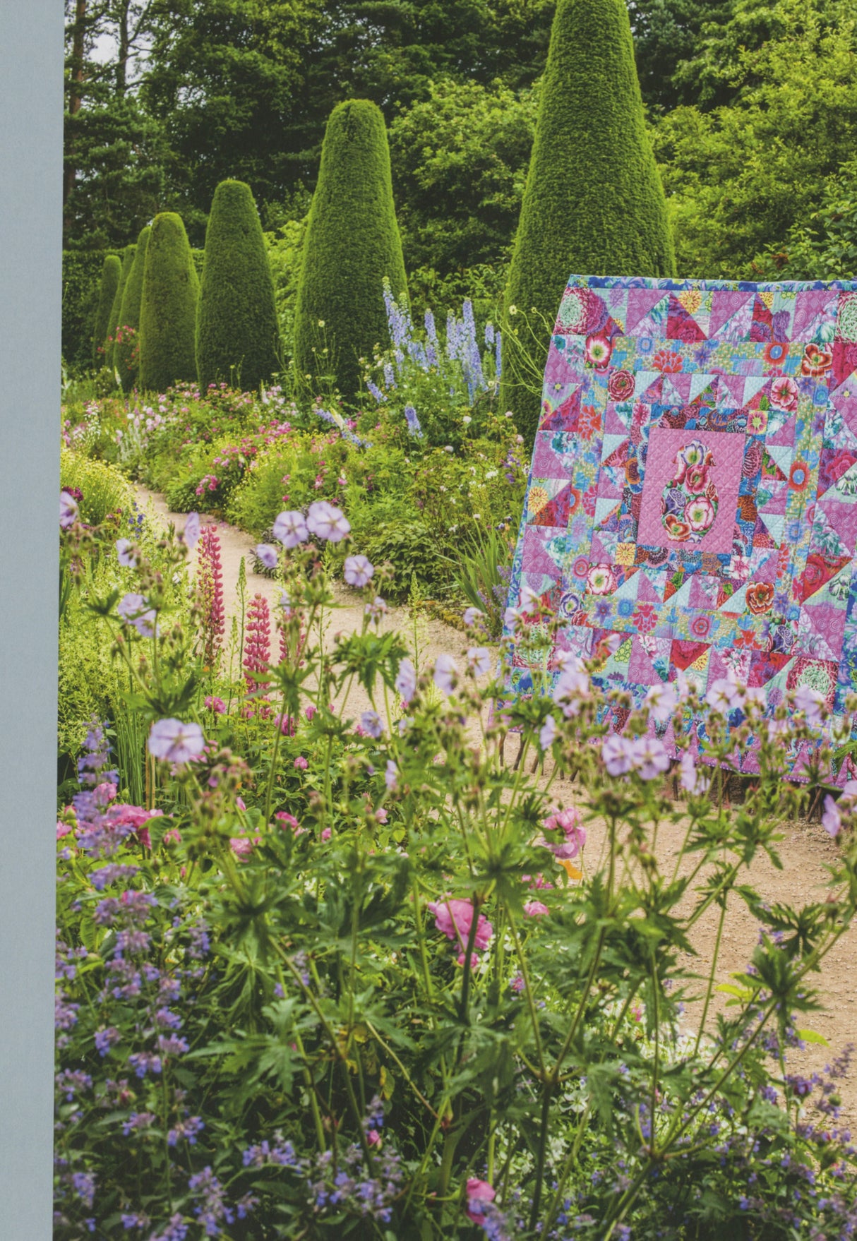 Kaffe Fassett's Quilts in the Cotswolds