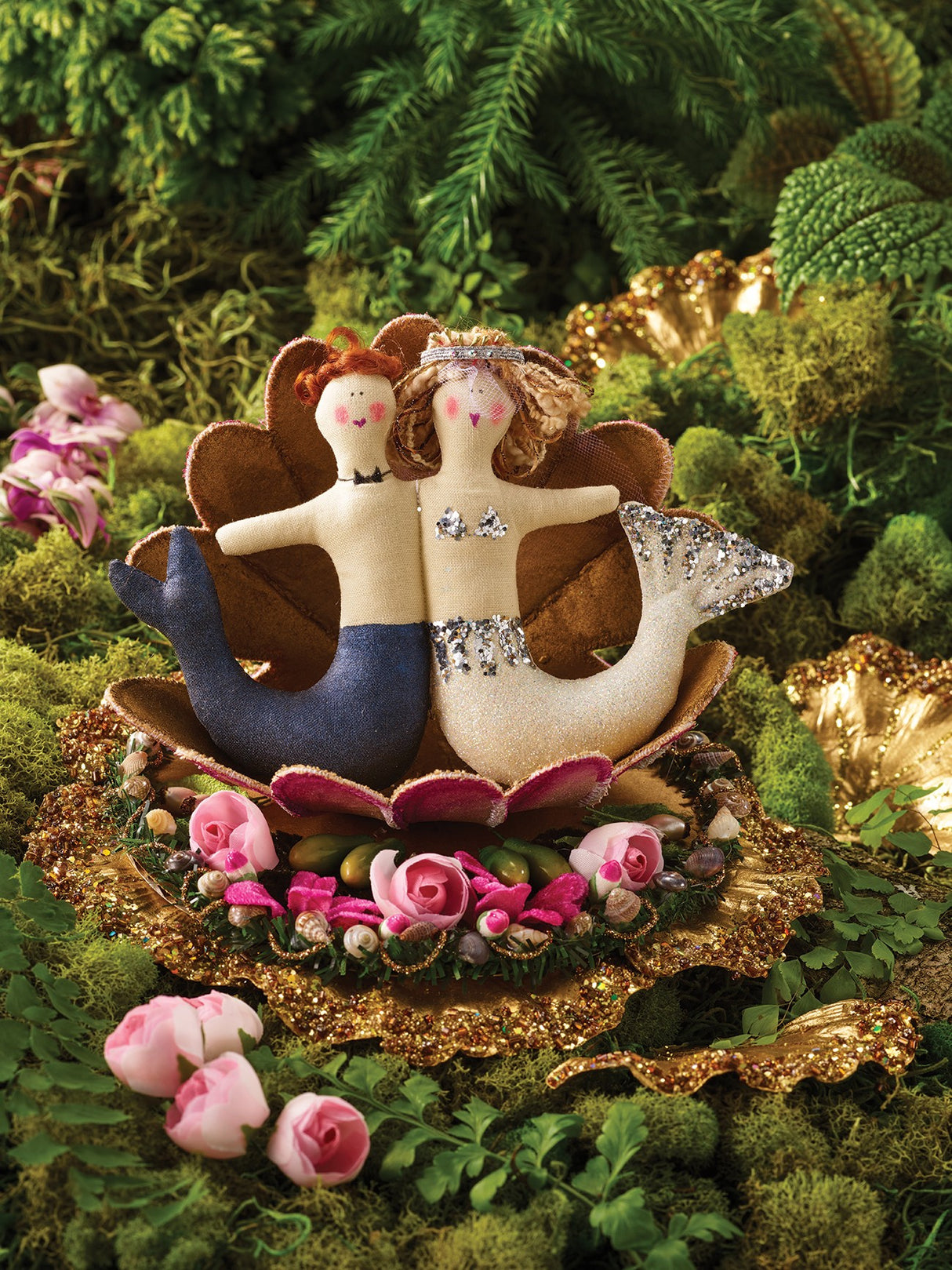 Tiny Worlds in Fabric by C & T Publishing