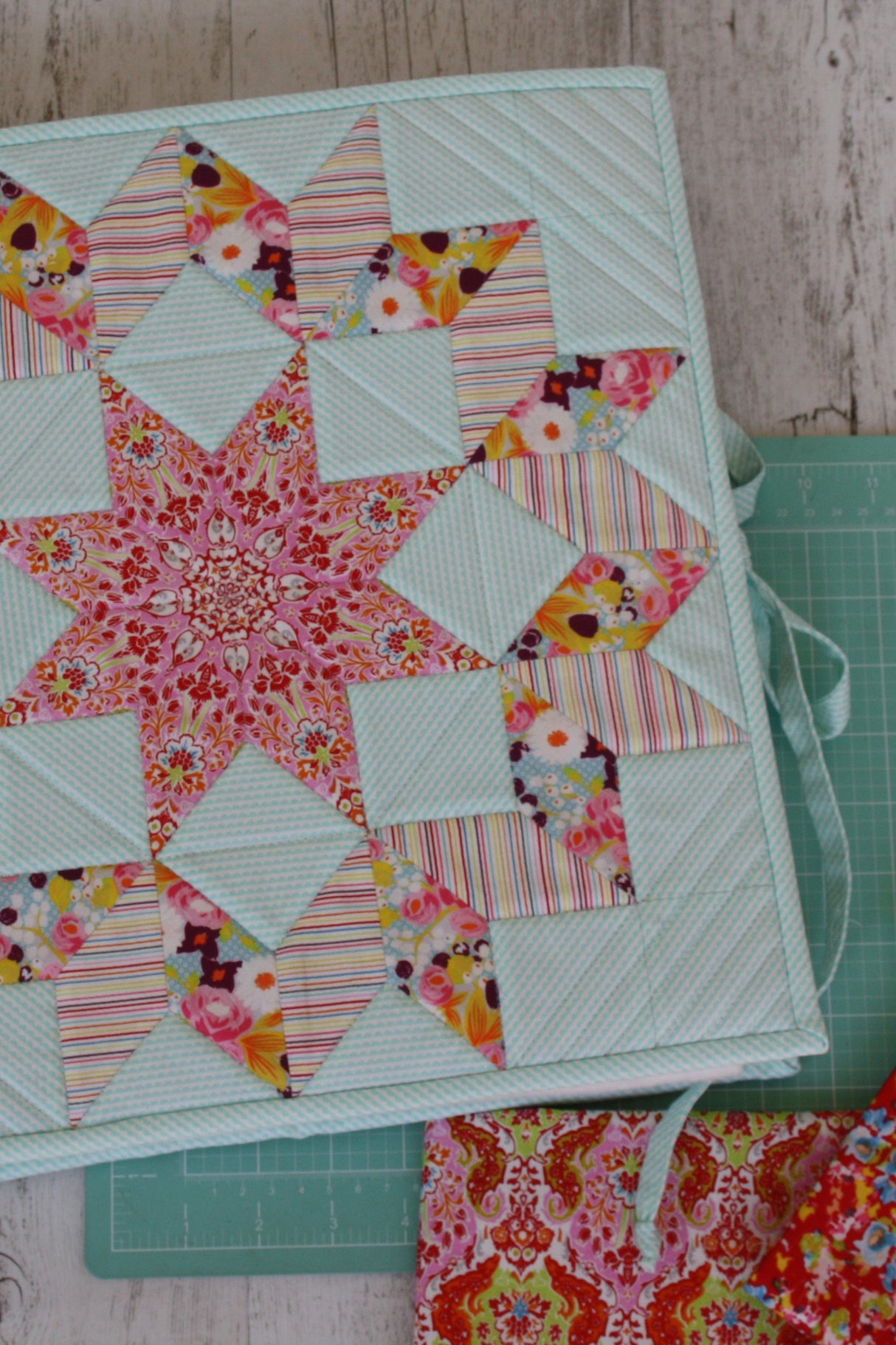 Quilting On The Go: English Paper Piecing