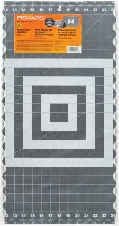 Folding Cutting Mat 24in x 36in by Fiskars