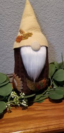November Gnome Pattern by Bits N Pieces