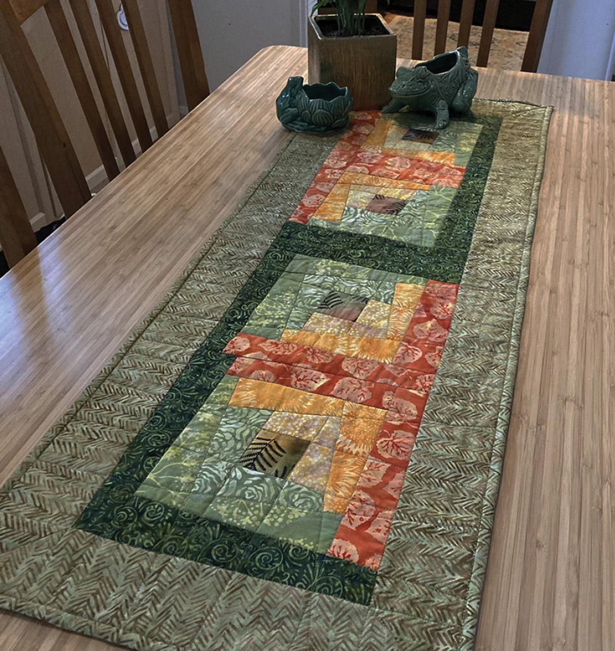 Garden Table Runner Pattern by Cut Loose Press