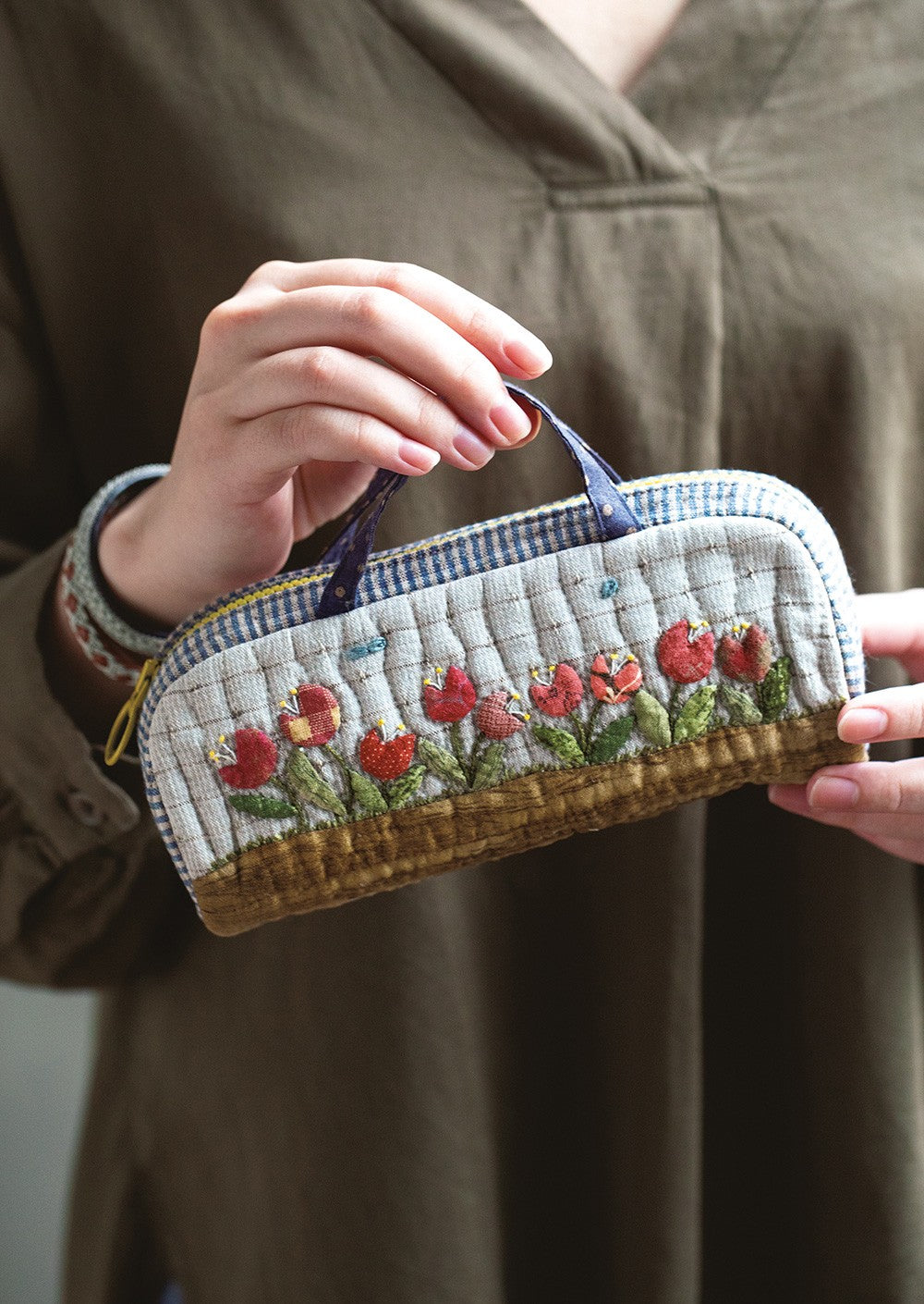 Yoko Saito's Handheld Patchwork Treasures