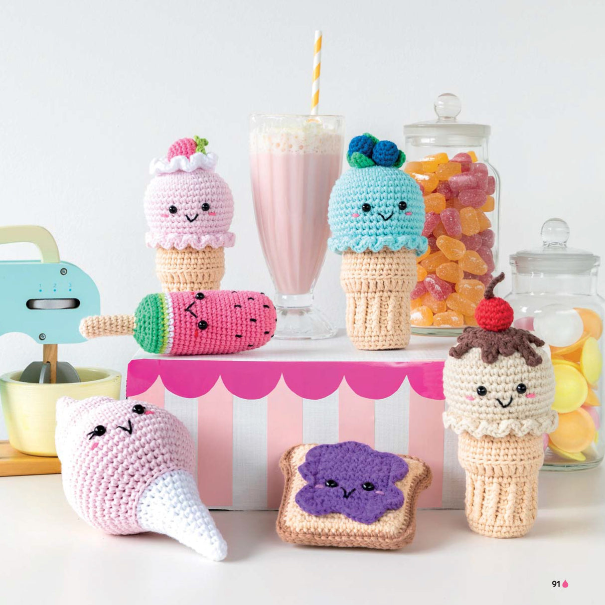 Kawaii Crochet by David and Charles