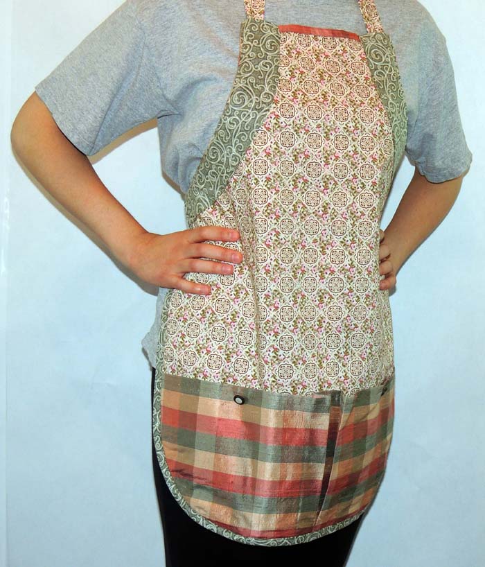 Pockets-a-Plenty Reversible Apron Pattern