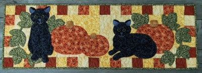 Pumpkin Patch Kitties Table Runner