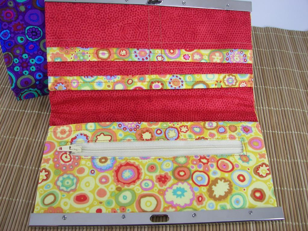 Diva Frame Wallet Pattern