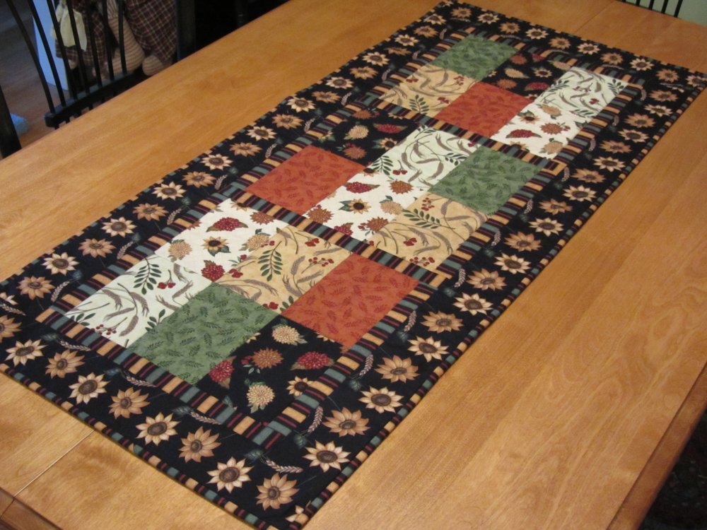 You've Been Framed! Table Runner Pattern Card