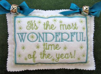 Make it Merry! Mini Hanging Pillows Pattern