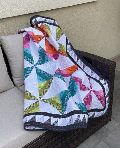 Back of the Twirly Gig Wall Hanging Pattern by Nancy Messuri Designs