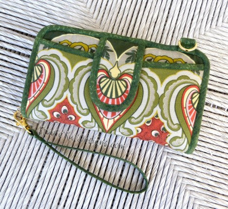 Walkabout Wallet
