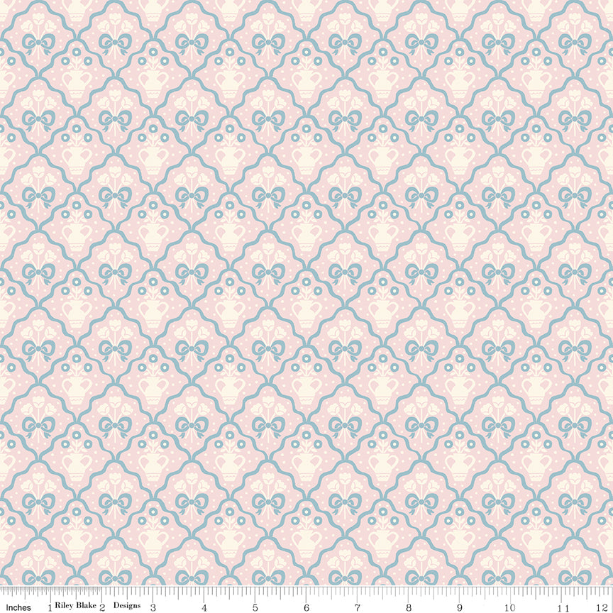 Countryside Dreams Bouquets Pink Dogwood Quilt Fabricby Countryside Dreams — Natalia Juan Abello