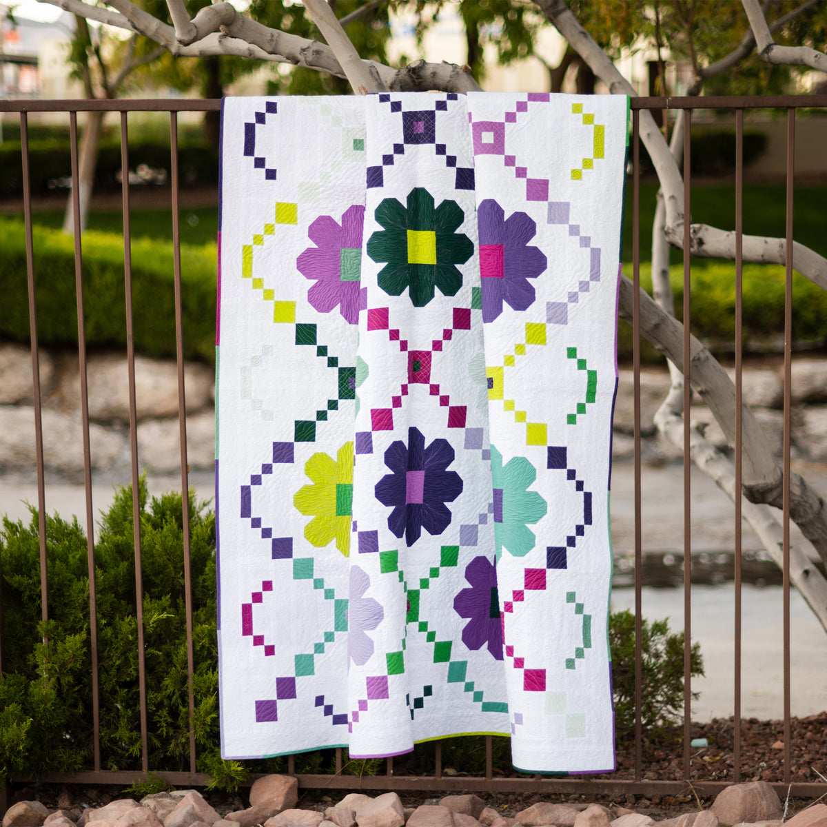 Daisy Chain Quilt Pattern - Christa Quilts