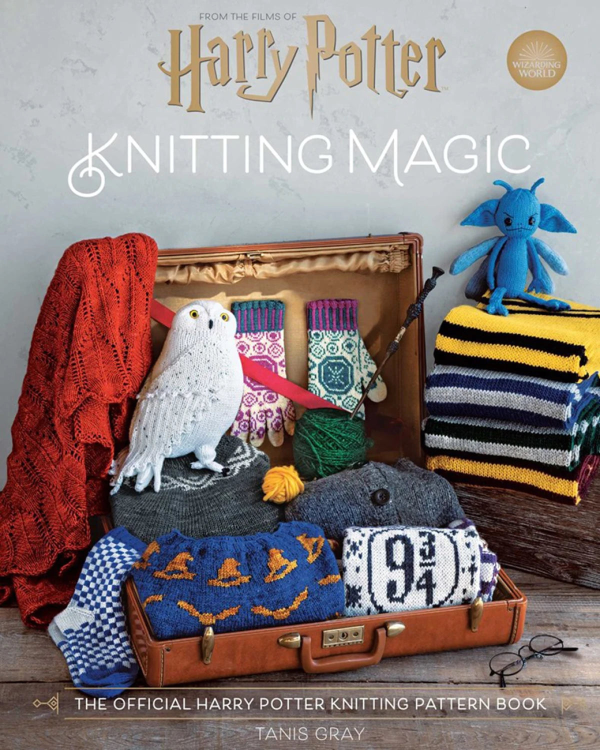 Harry Potter: Knitting Magic The Official Harry Potter Knitting Pattern Book by Insight Editions
