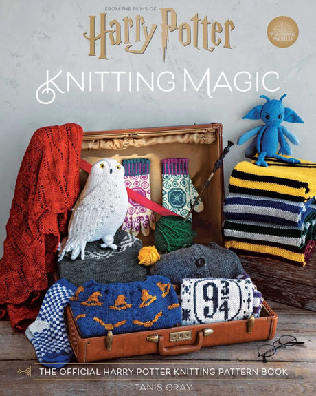 Harry Potter: Knitting Magic The Official Harry Potter Knitting Pattern Book by Insight Editions
