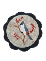 Tufted Titmouse Mat Downloadable Pattern by Rachels of Greenfield