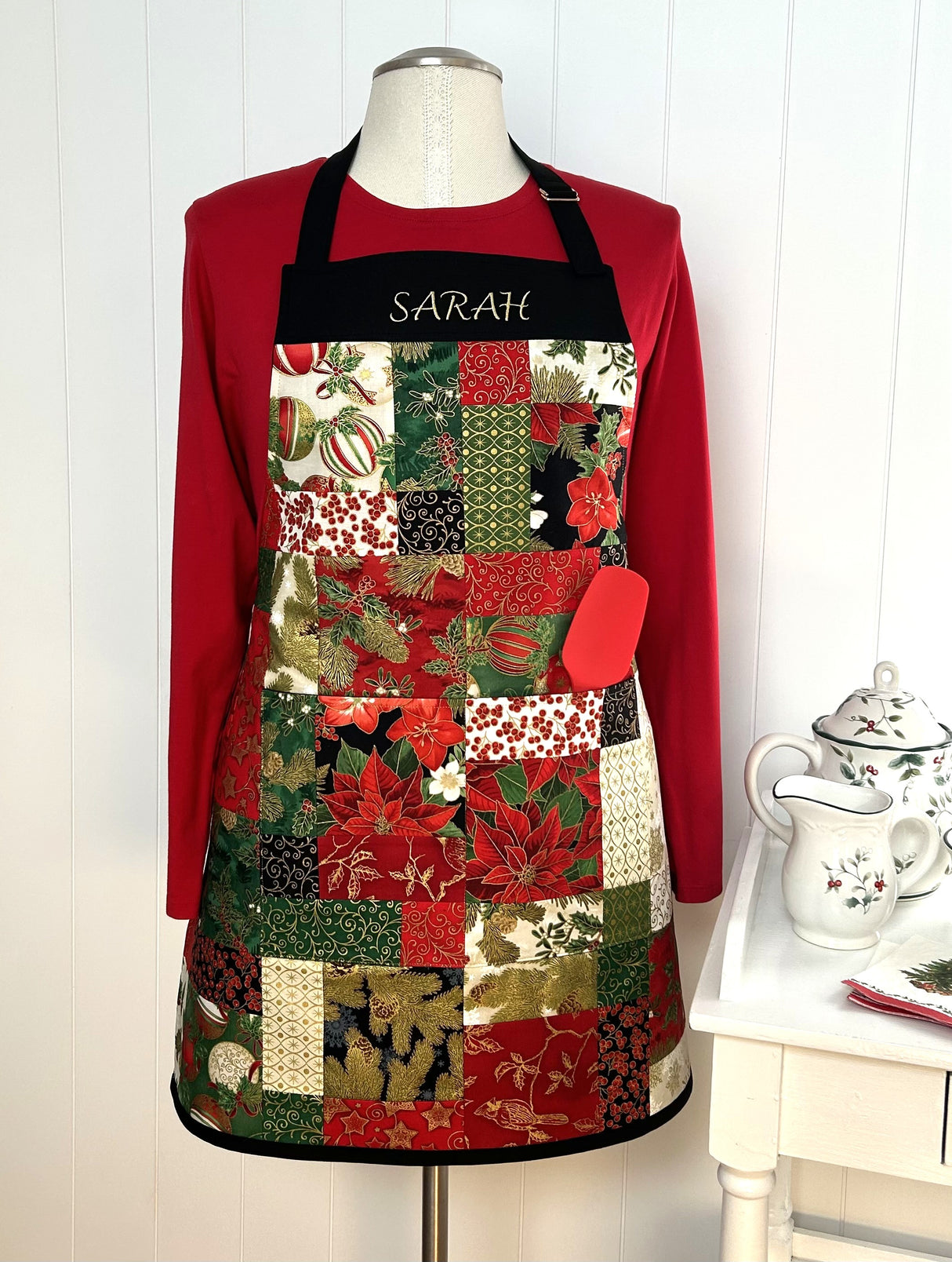 Simply Charming Apron Downloadable Pattern by J. Minnis Designs