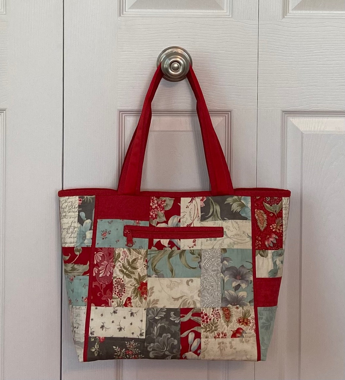 Charming 8 Pocket Tote Bag Downloadable Pattern