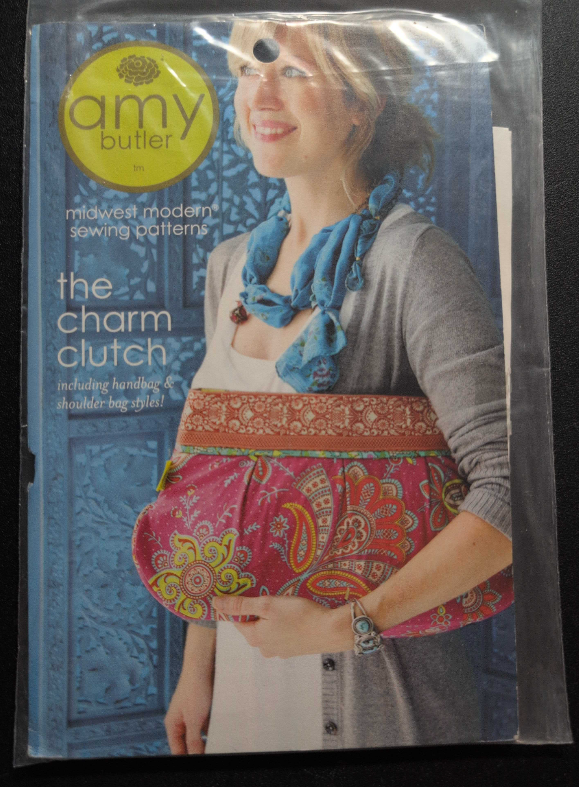 The Charm Clutch Pattern