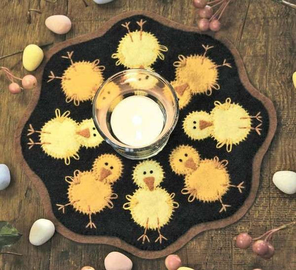 Little Stitchies - Chicks Candle Mat
